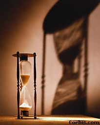 hourglass-shadow.jpg (9064 bytes)